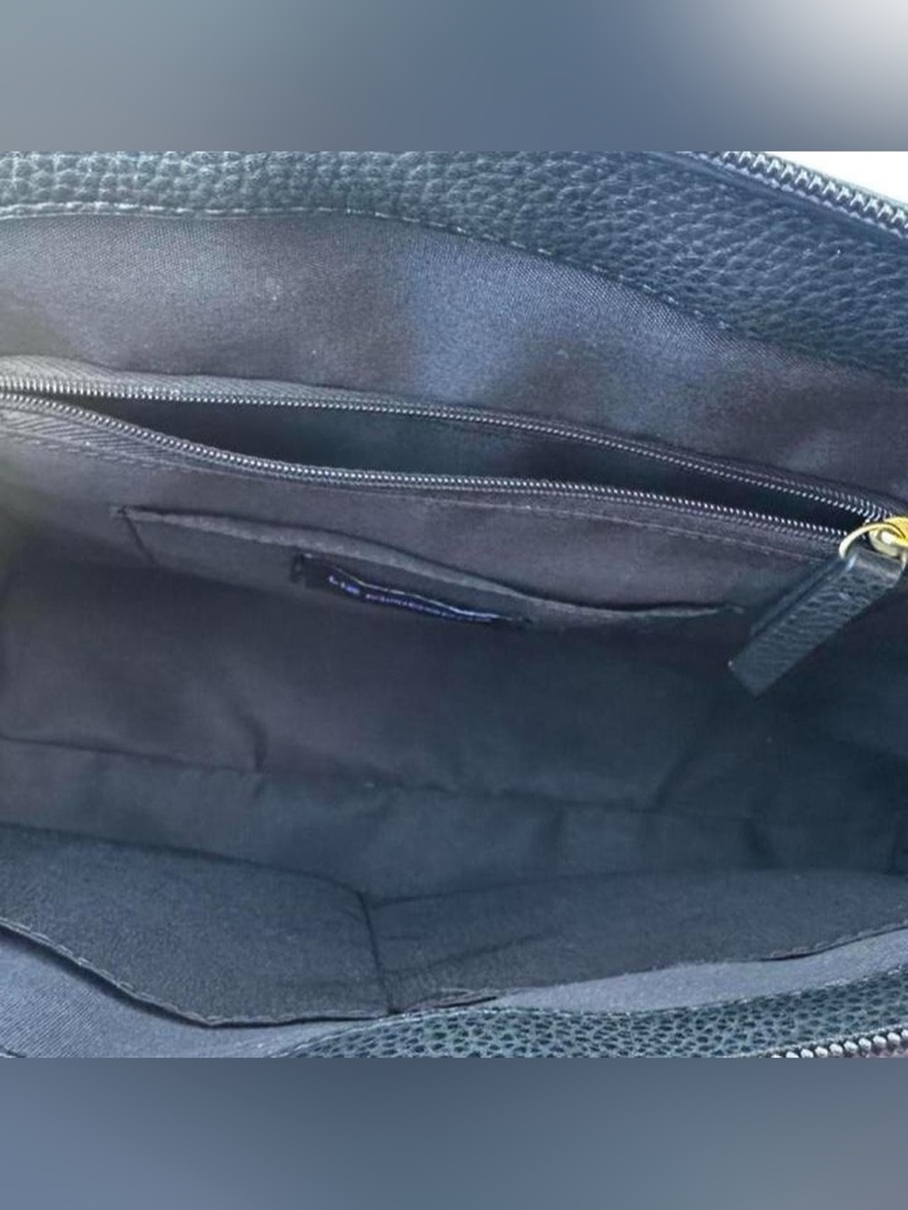 Liz Claiborne Dark Blue Pebbled Leather Tote with Gold Hardware - Picture 2 of 4